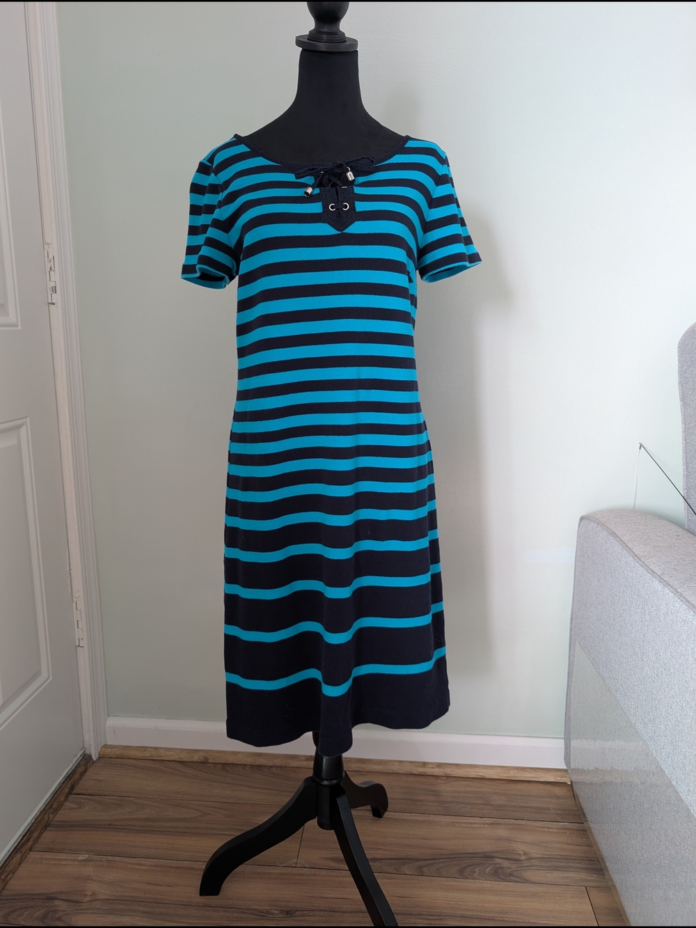 Striped Short-Sleeve Knee-Length Dress